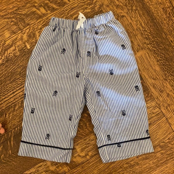 Gap ☠️ print pajamas - Picture 3 of 6